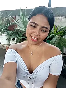 Snapshot of anahi_evans19 chatting on March 12, 9:35 pm anahi evans19 online show from March 12, 9:35 pm