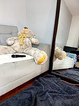 Snapshot of anahi_evans19 chatting on January 9, 9:27 pm anahi evans19 online show from January 9, 9:27 pm