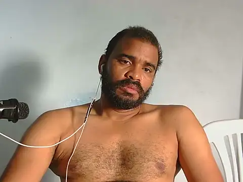 Snapshot of YOX22 chatting on February 12, 2:12 pm YOX22 online show from February 12, 2:12 pm
