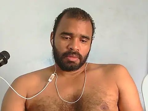 Snapshot of YOX22 chatting on April 23, 10:01 pm YOX22 online show from April 23, 10:01 pm