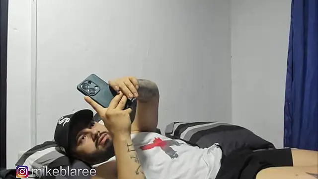 mikeblaree online show from October 30, 3:24 pm