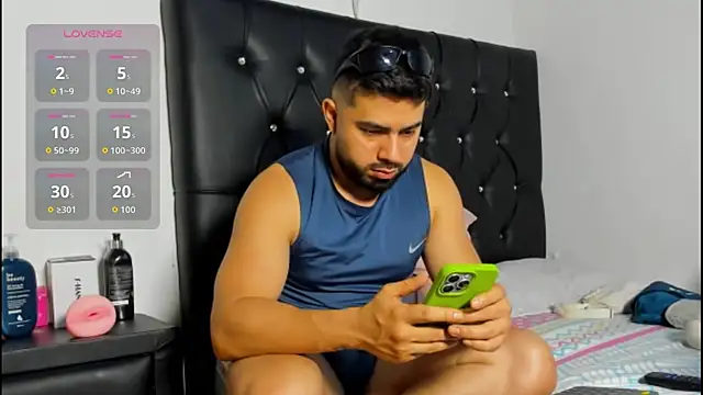 mikeblaree online show from December 16, 2:49 am