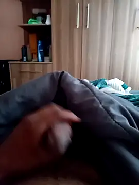 Snapshot of Cumboy2567 chatting on December 1, 4:06 am Cumboy2567 online show from December 1, 4:06 am