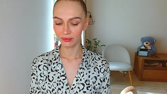 Lady Sunshine  online show from May 1, 6:29 am