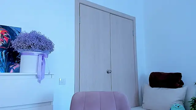 marilinaal online show from October 22, 7:30 am