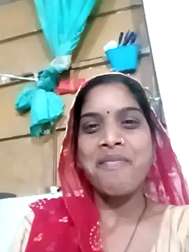Snapshot of Seema1x chatting on February 20, 10:37 am Seema1x online show from February 20, 10:37 am