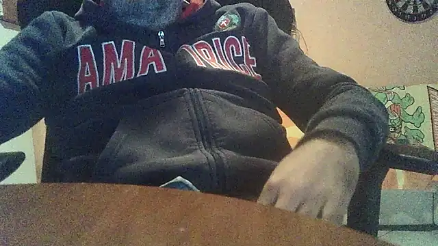 Snapshot of lanata chatting on December 4, 1:04 am lanata online show from December 4, 1:04 am