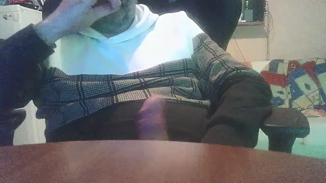 Snapshot of lanata chatting on February 11, 8:36 pm lanata online show from February 11, 8:36 pm