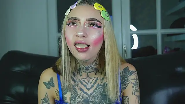 miss   angel online show from February 28, 10:38 am