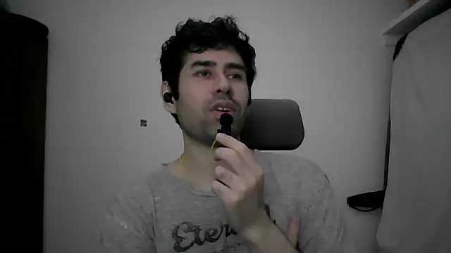 danicrux online show from February 26, 2:26 am