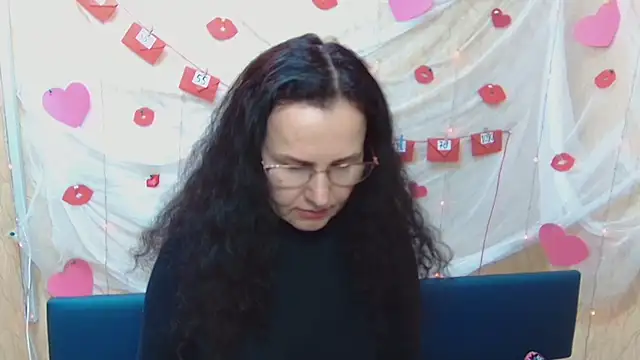 Miroslava Happi online show from February 15, 9:27 am