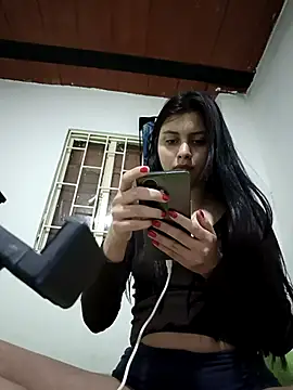 CHLOE ISABELL online show from March 22, 2:15 am