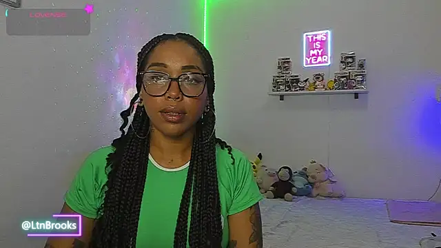 Snapshot of Annaa_Brooks chatting on February 28, 5:47 pm Annaa Brooks online show from February 28, 5:47 pm