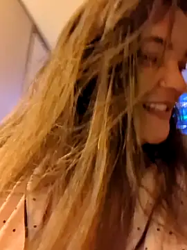 Mrsaustin92 online show from March 23, 3:43 am