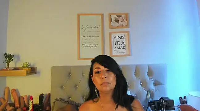 Snapshot of Jackiehmilf52 chatting on February 16, 5:04 pm Jackiehmilf52 online show from February 16, 5:04 pm