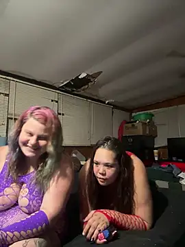 gothicfreakmachine online show from June 27, 3:55 am