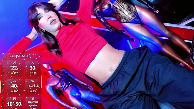 Snapshot of emelly_horny_ chatting on March 5, 7:32 pm emelly horny online show from March 5, 7:32 pm