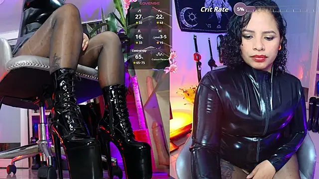 saralovens online show from February 26, 12:09 am