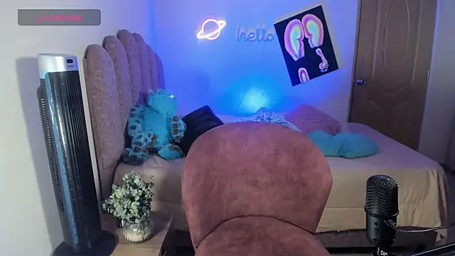 Maryybellax online show from March 19, 10:42 pm