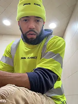 Snapshot of SIXKING7410 chatting on February 7, 7:34 am SIXKING7410 online show from February 7, 7:34 am