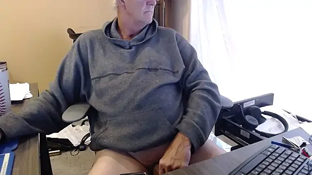 olderandwiser2 online show from September 9, 6:18 pm