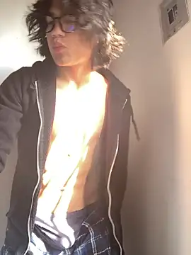 Snapshot of shadowsofgarden chatting on February 17, 1:10 pm shadowsofgarden online show from February 17, 1:10 pm