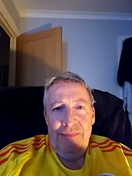 Snapshot of mann4u147 chatting on March 9, 8:52 pm mann4u147 online show from March 9, 8:52 pm