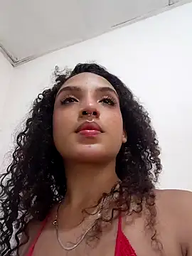 Majo BigTits online show from October 27, 1:42 am