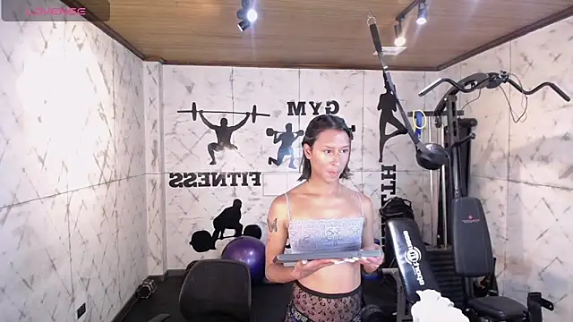 Snapshot of Georgina_Palacios_ chatting on November 2, 4:04 am Georgina Palacios  online show from November 2, 4:04 am