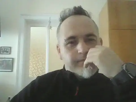 Szolga10 online show from March 29, 10:15 am