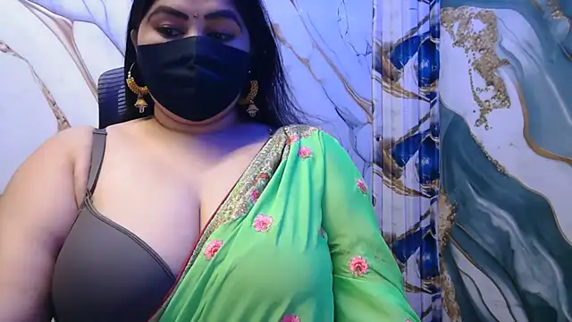 Snapshot of seetatiwari chatting on April 17, 5:27 pm seetatiwari online show from April 17, 5:27 pm