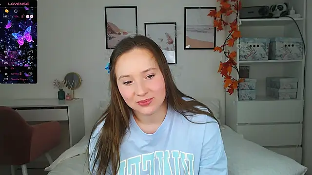 EmilyxxGraces online show from February 10, 10:30 pm