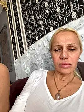 DeboraXporn online show from November 26, 8:59 am