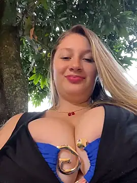 aurora coldd online show from May 11, 10:40 pm