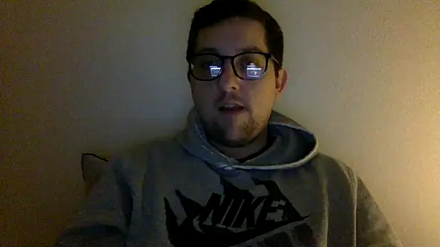 Snapshot of Milflover96 chatting on February 15, 5:09 am Milflover96 online show from February 15, 5:09 am