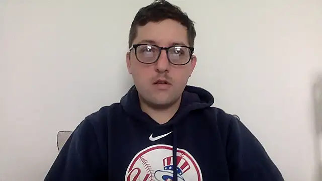 Snapshot of Milflover96 chatting on February 18, 8:03 pm Milflover96 online show from February 18, 8:03 pm