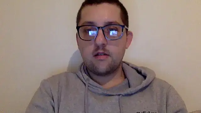 Snapshot of Milflover96 chatting on February 22, 3:23 am Milflover96 online show from February 22, 3:23 am