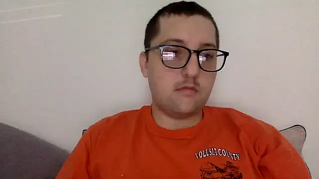 Snapshot of Milflover96 chatting on February 23, 3:40 pm Milflover96 online show from February 23, 3:40 pm