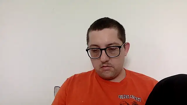 Snapshot of Milflover96 chatting on February 23, 7:49 pm Milflover96 online show from February 23, 7:49 pm