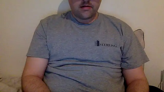Snapshot of Milflover96 chatting on February 23, 11:36 pm Milflover96 online show from February 23, 11:36 pm