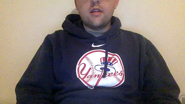 Snapshot of Milflover96 chatting on March 5, 12:49 am Milflover96 online show from March 5, 12:49 am
