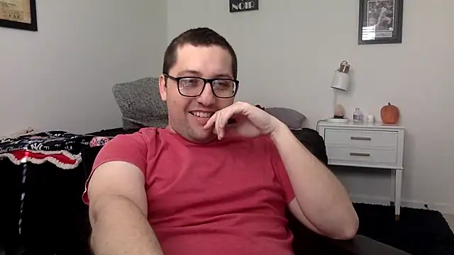 Snapshot of Milflover96 chatting on March 5, 8:53 pm Milflover96 online show from March 5, 8:53 pm