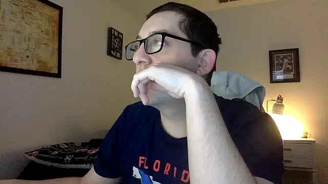 Snapshot of Milflover96 chatting on March 20, 10:51 pm Milflover96 online show from March 20, 10:51 pm