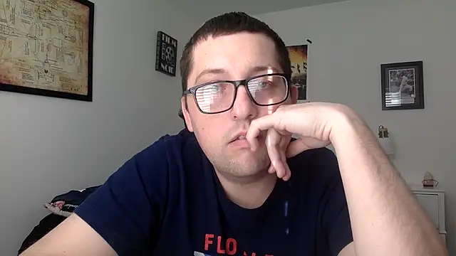 Snapshot of Milflover96 chatting on March 21, 10:39 pm Milflover96 online show from March 21, 10:39 pm