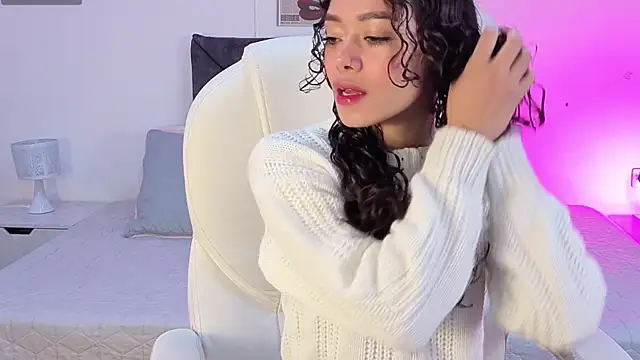 sara sharma  online show from January 12, 1:05 pm