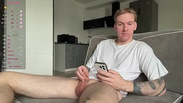 Snapshot of jaffersonlouis chatting on September 20, 12:50 pm jaffersonlouis online show from September 20, 12:50 pm