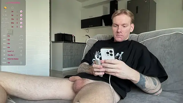 Snapshot of jaffersonlouis chatting on September 29, 11:59 am jaffersonlouis online show from September 29, 11:59 am