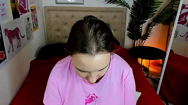 Snapshot of Lika_0ne chatting on January 8, 12:07 pm Lika 0ne online show from January 8, 12:07 pm