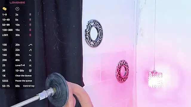 Snapshot of lanna_brunette chatting on October 7, 12:13 pm lanna brunette online show from October 7, 12:13 pm