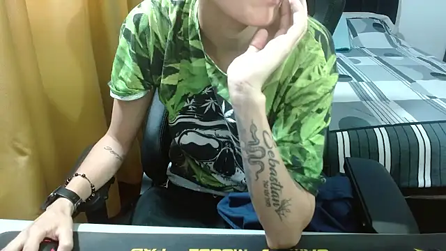 Snapshot of duo_peludoo chatting on March 18, 5:05 pm duo peludoo online show from March 18, 5:05 pm